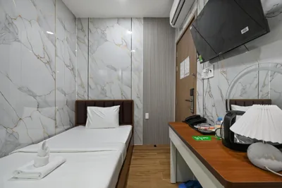 The Crown Airport Hotel – Foto 4