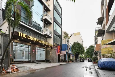 The Crown Airport Hotel – Foto 16